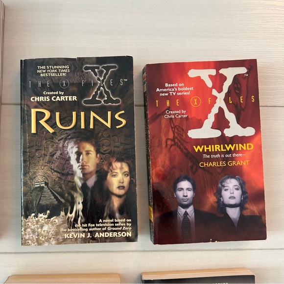 X-Files Books - Picture 5 of 5